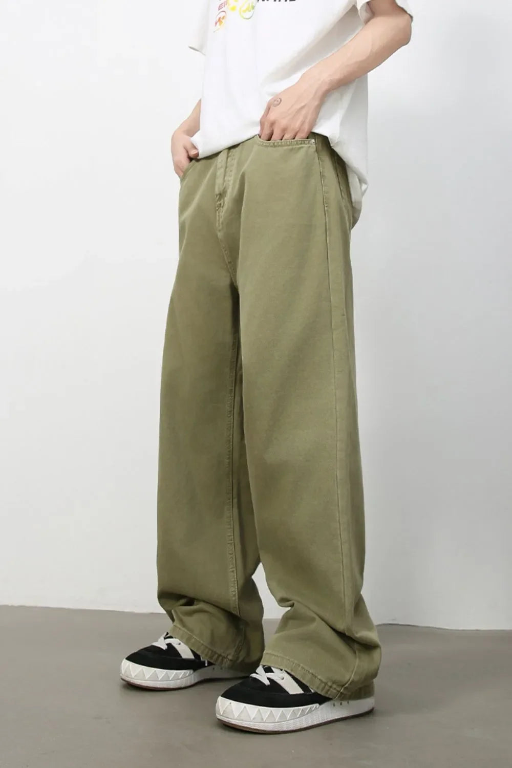 Men's Baggy Jeans with Pockets